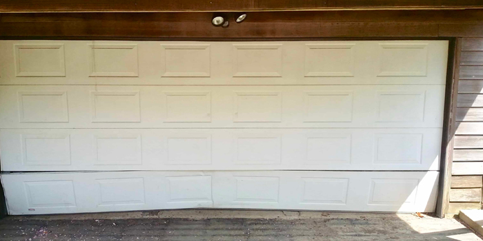 commercial garage door replacement in Munno Para West