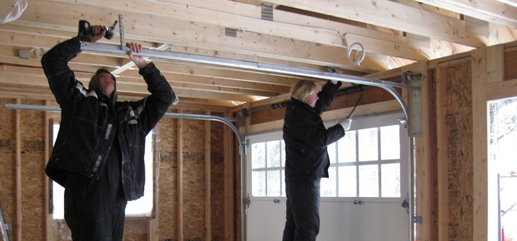 overhead garage door installation in Munno Para West